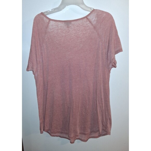 Torrid Pink Short Sleeve V-neck Blouse Sz 0 - Picture 2 of 2